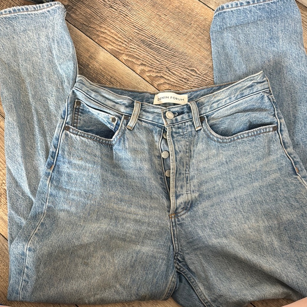 Denim Forum BF high rise loose Jean button fly
